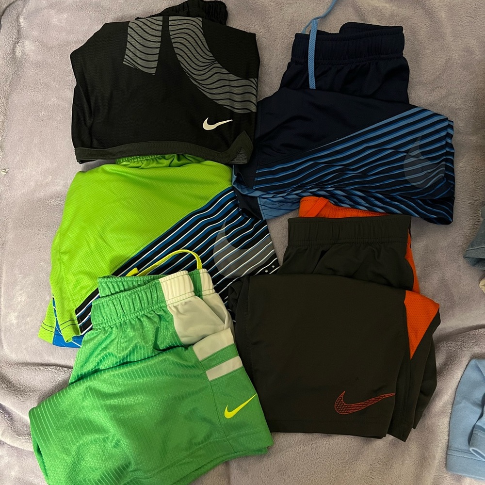 Nike shirts bundle